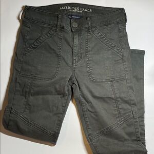 American Eagle Green High Wiasted Skinny Jean